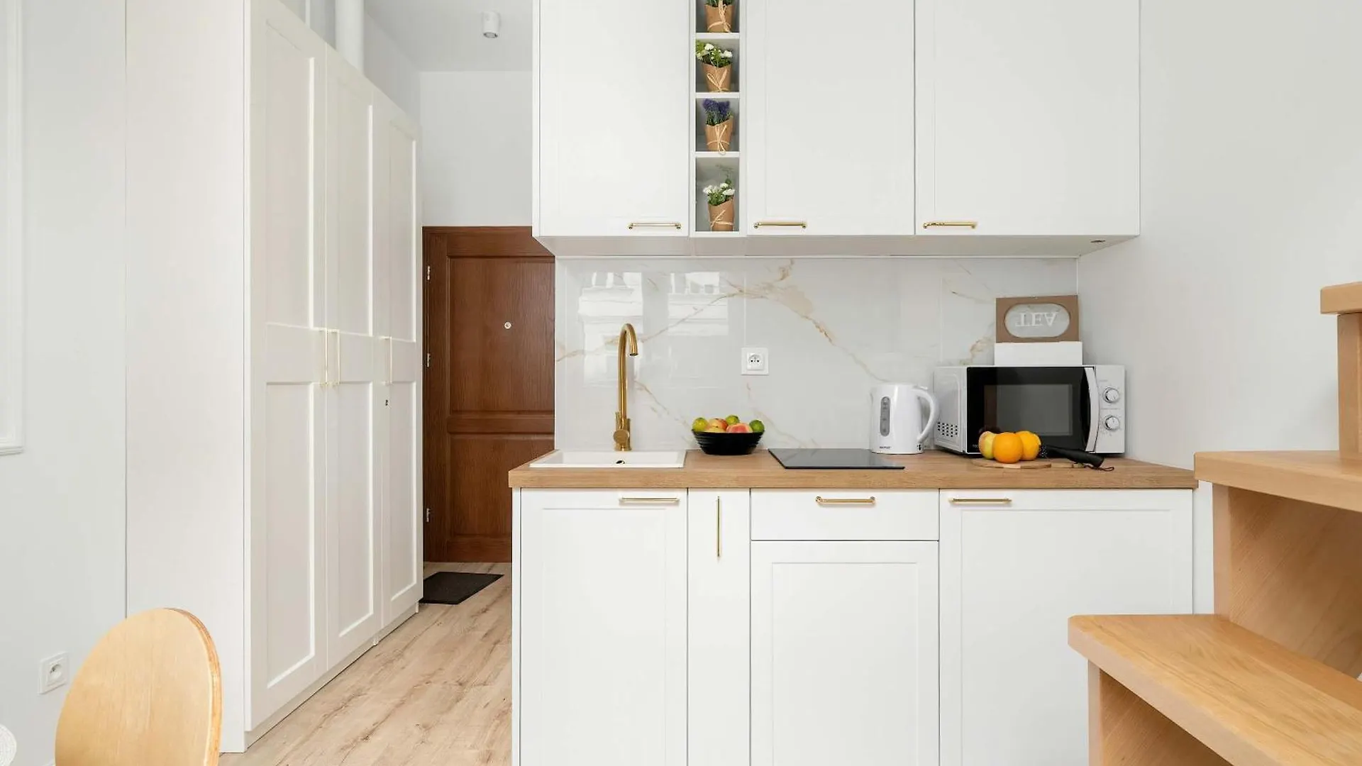 Daire Wierzbiecice Cozy Studio For 4 Guests Near The Center Of Poznan By Noclegi Renters Polonya