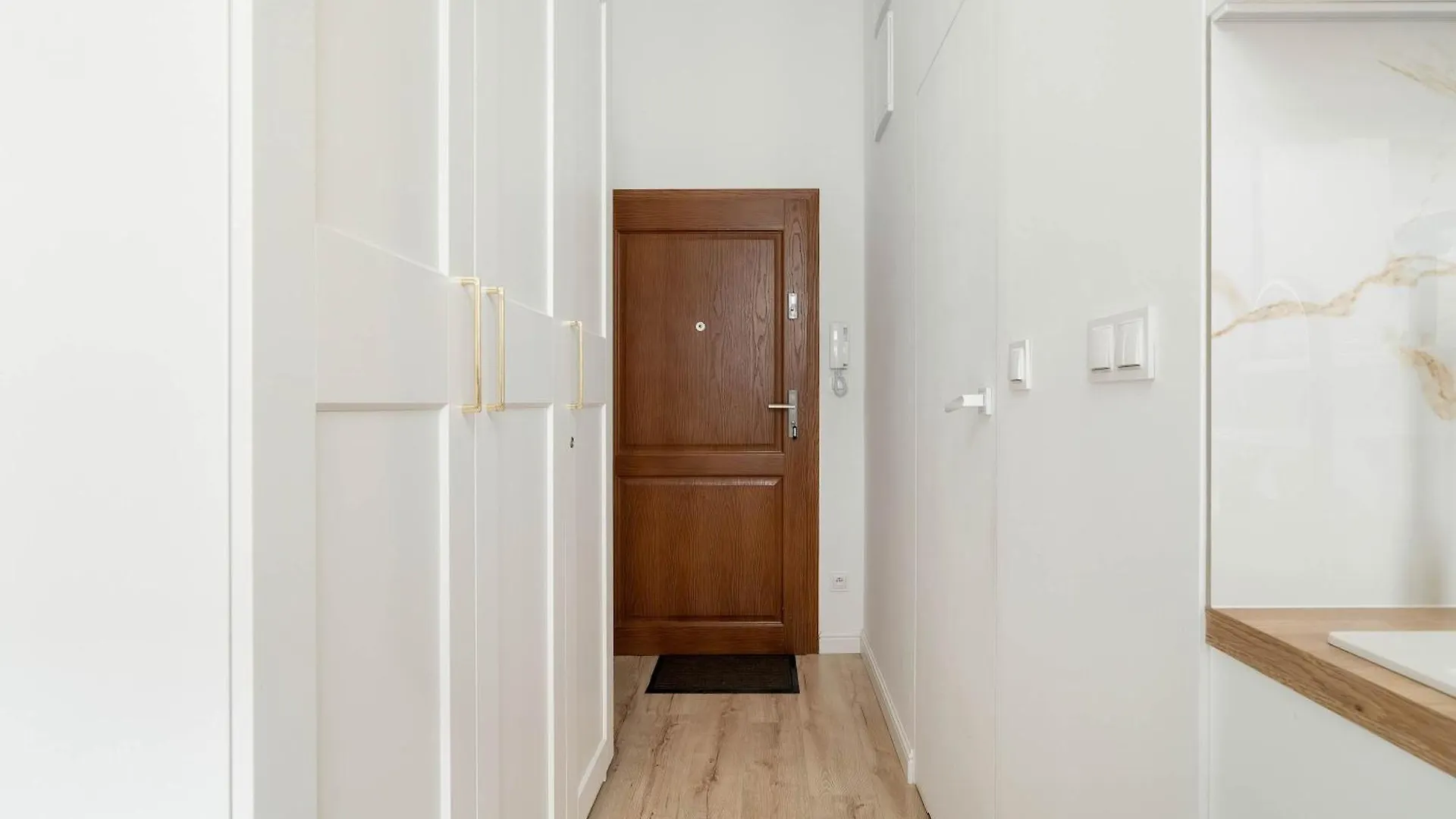 Wierzbiecice Cozy Studio For 4 Guests Near The Center Of Poznan By Noclegi Renters Daire